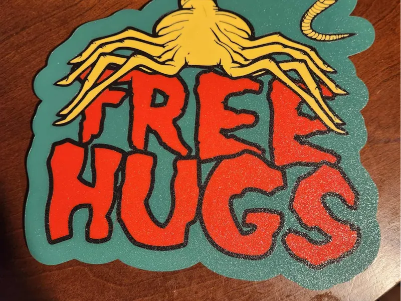 Face hugger Lightbox