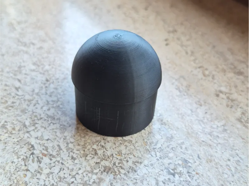 Bouchon bombé pour tube, Main courante/garde-corps
