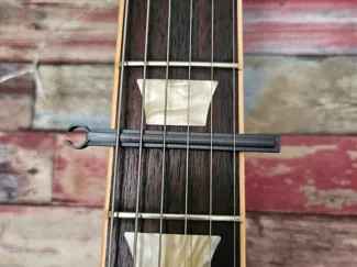 capotasto chitarra e basso elettrica e acustica