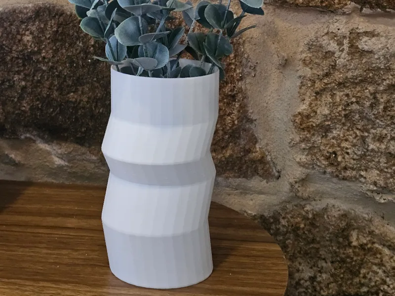 Jarron Zig-Zag Low-Poly Decorative Vase