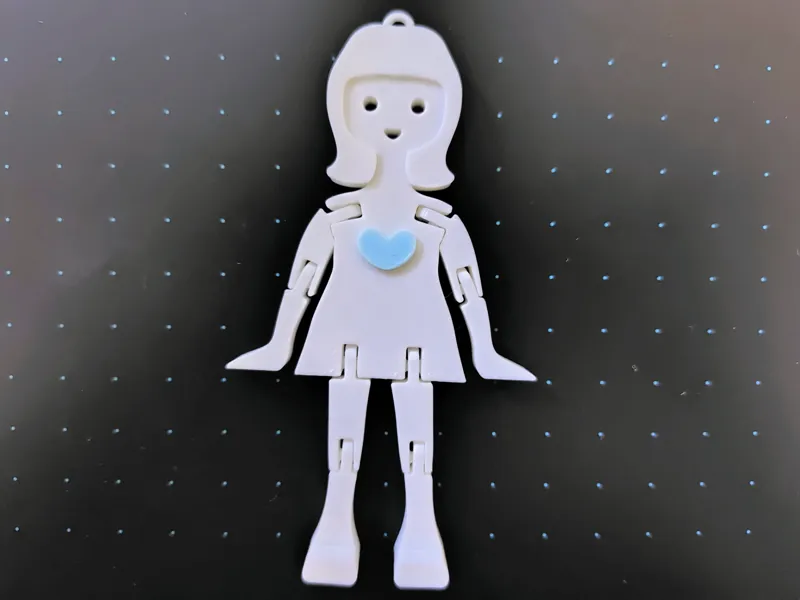 フレキシトイ女の子のキーホルダー