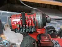 Range-embouts pour perceuse Milwaukee M12 — photo 3