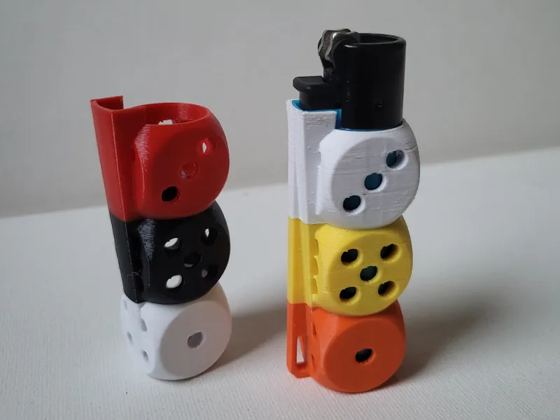 Clipper lighter case/keychain - Dice 2