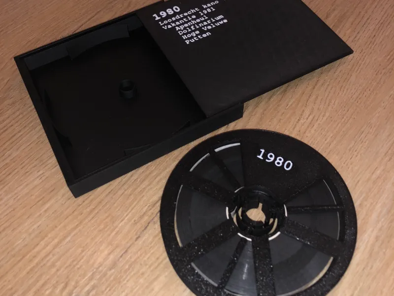 8mm Film reel + box