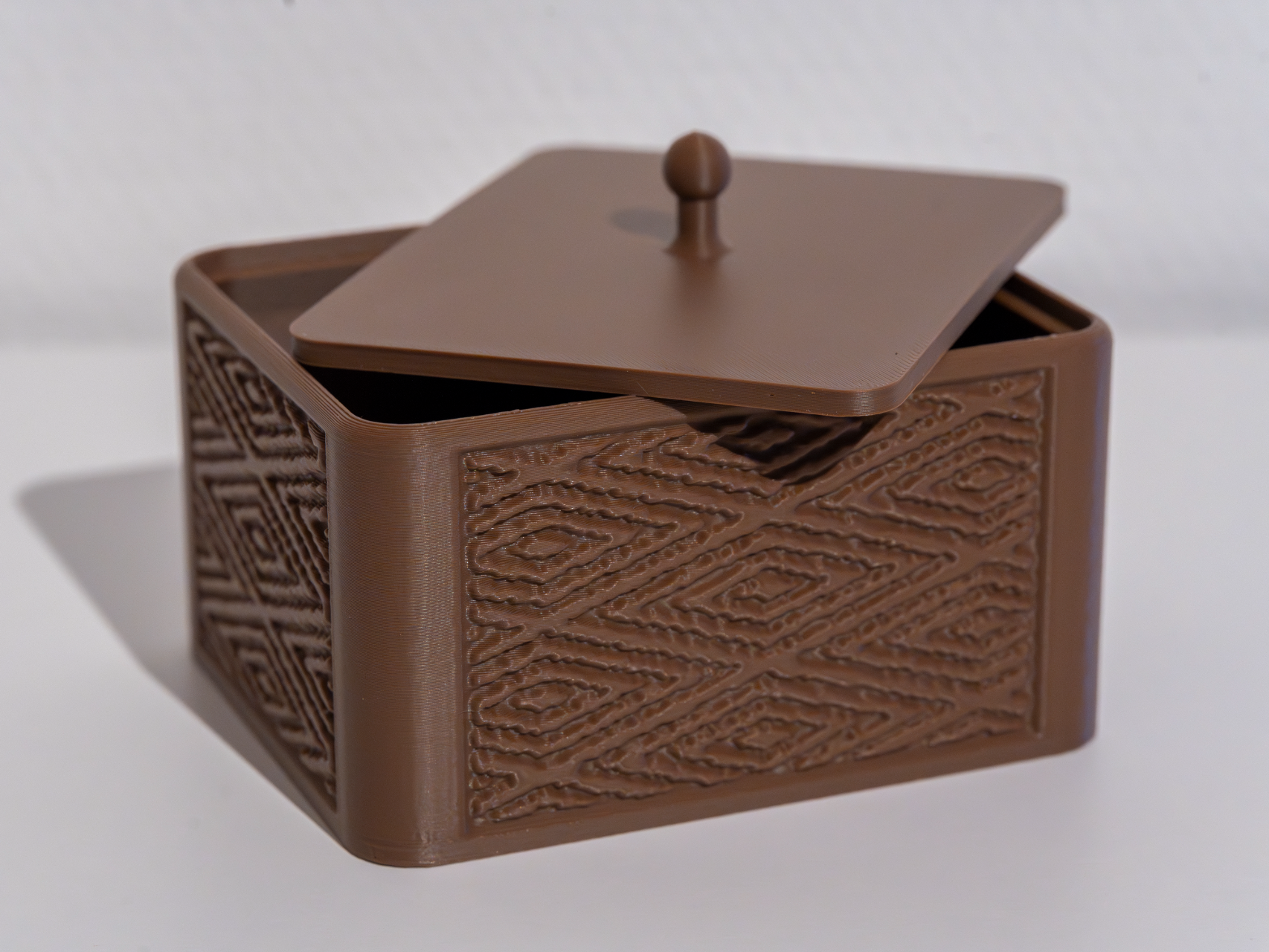 Box with lid
