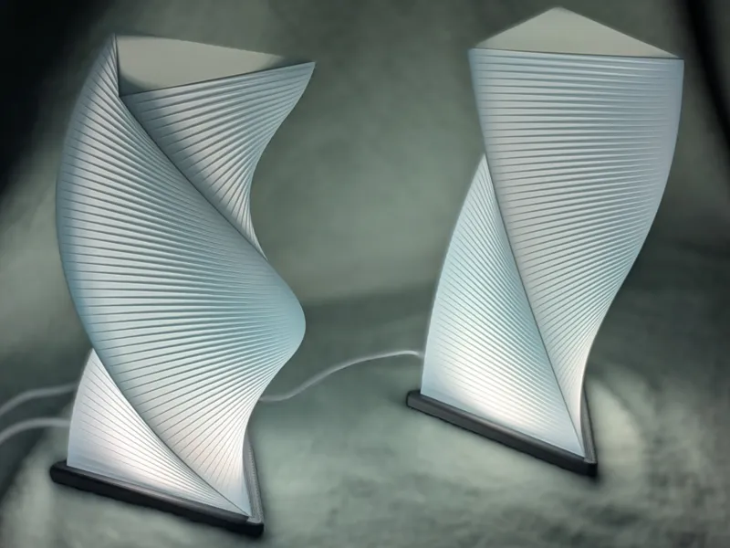 Tri-Twisted Prism Lamp