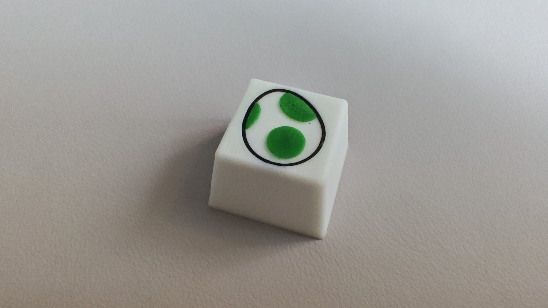 Miniatura 3 do modelo 3D Mario Emblem Keycap