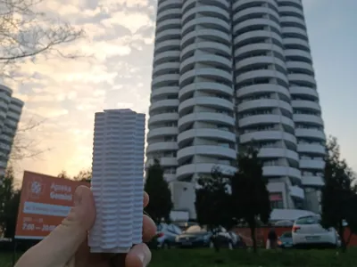 An icon of Katowice  the ‘Corn Cob’ towers 1:350