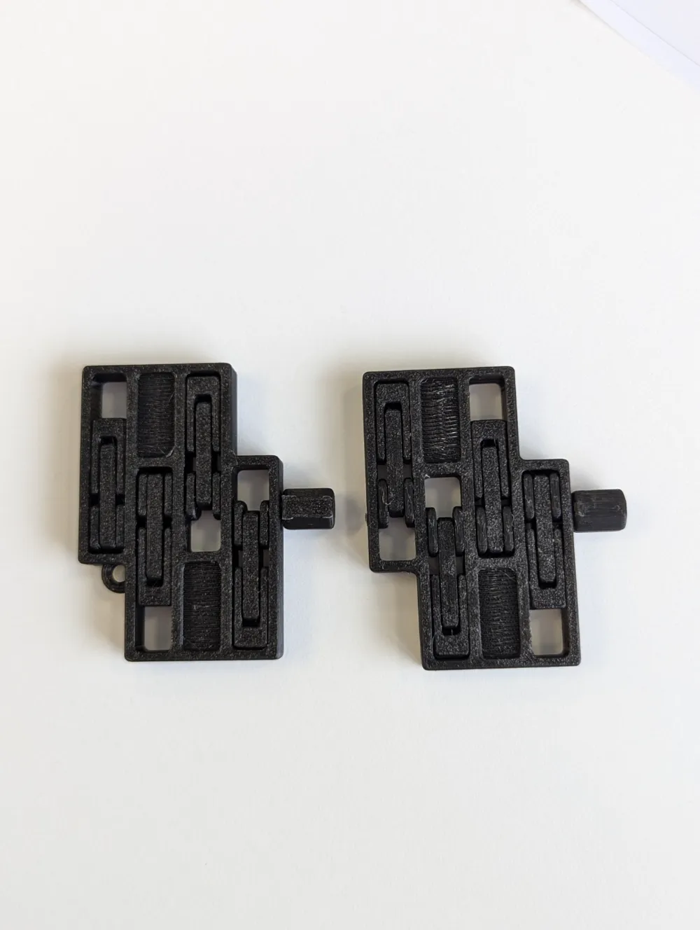 Articulated Boxer Engine Keychain - Free 3D Print Model - MakerWorld