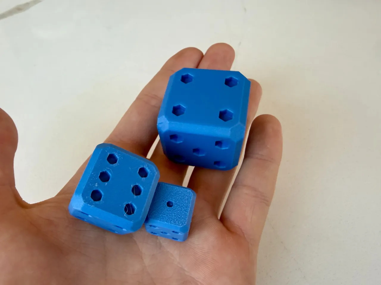 Low Poly Dice view 3