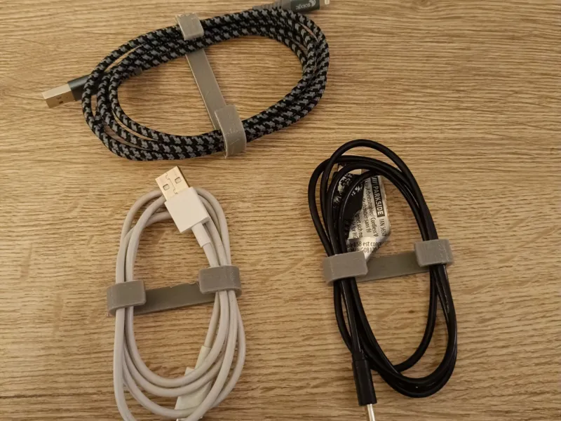 Attache cable