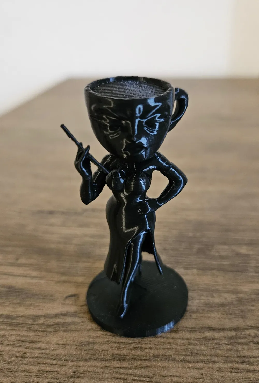 Signora Espressona - Modèle d'Impression 3D Gratuit - MakerWorld