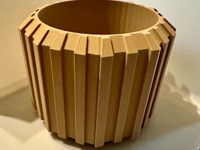 Ribbed planter