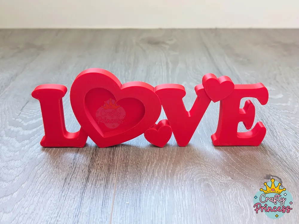love-heart-picture-frame-by-crafty-princess-makerworld