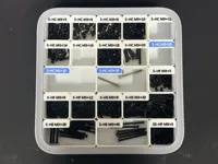 各种尺寸的内盒体. Inner boxes of different sizes.