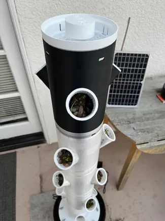 Stackable Hydroponic Tower