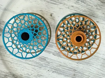 Letrero o emblema decorativo: EEW Fold Fractal Bobbin — vista de referencia 3