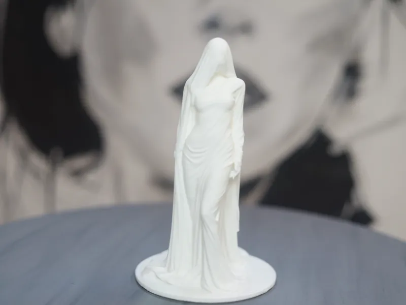 statue 