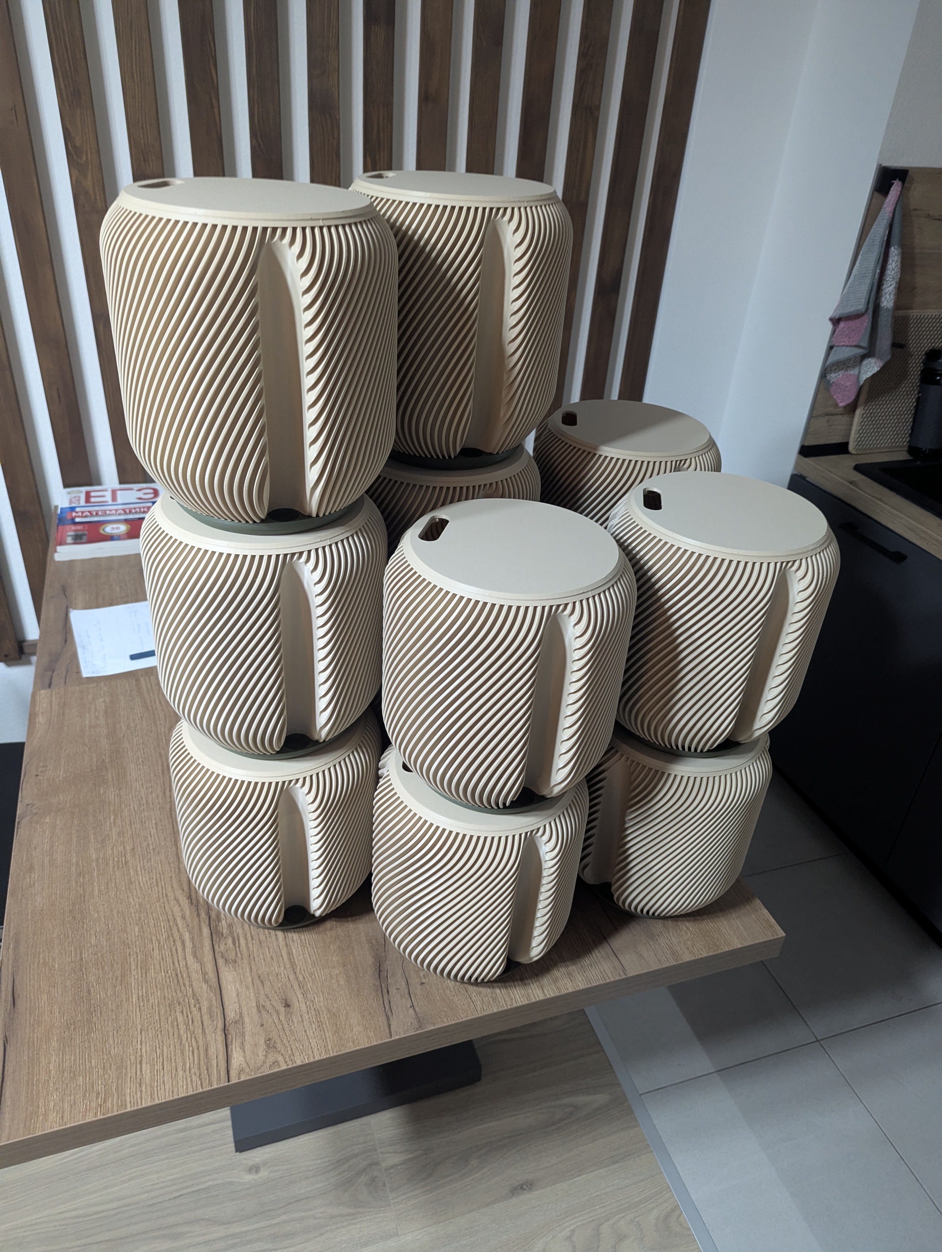 Miniatura 2 do modelo 3D Modular Floor & Table Lamp