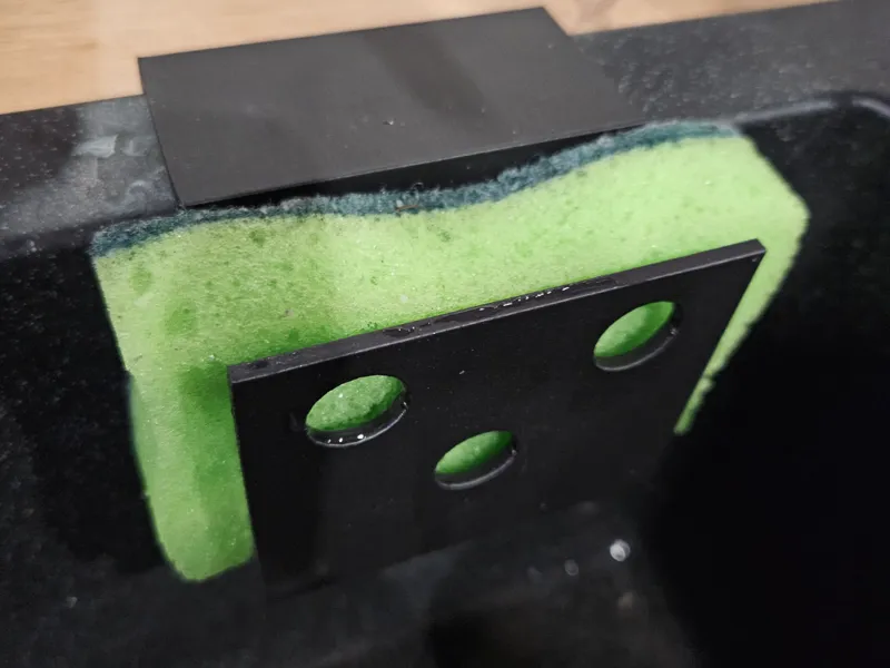 Sponge holder