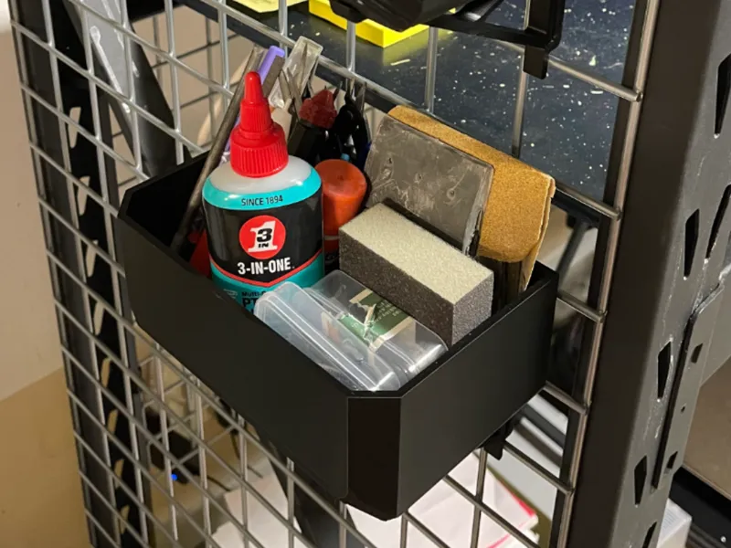 Box and Hook for Whalen Storage Shelves Grid Fence