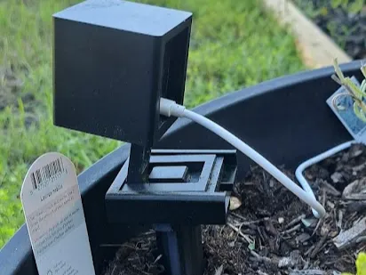 Wyze v2 Garden Stake