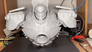 Bust of the Pacific Rim Dangerous Wanderer 环太平洋
