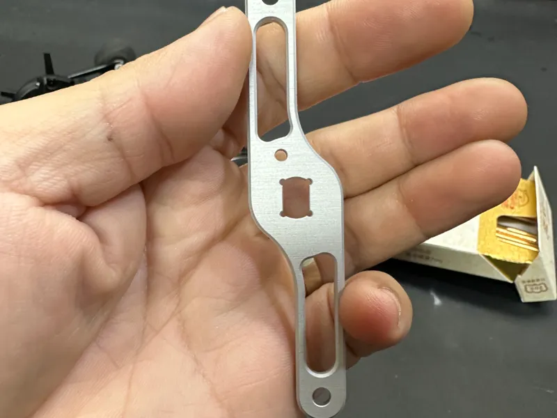 7cm摇臂，正常大小，可用于一般5x8通孔的水滴轮，如达瓦 ，阿布