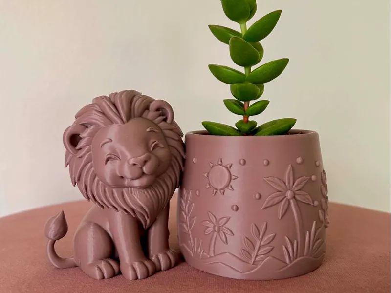 Cute Lion Planter