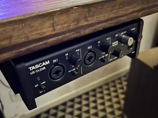 Tascam 2x2hr under the table support
