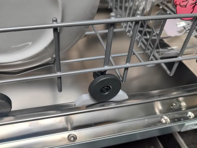 Stopper dishwasher bottom basket