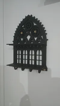 Étagère gothique avec porte-clés — photo 3