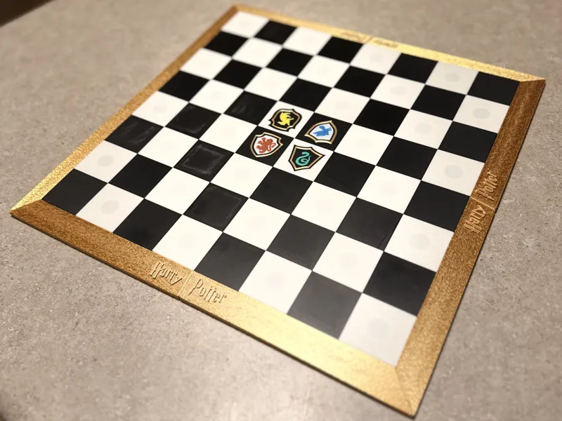 HP Style Magnetic chess board with house logos