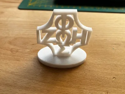 Small 5cm standing photo
