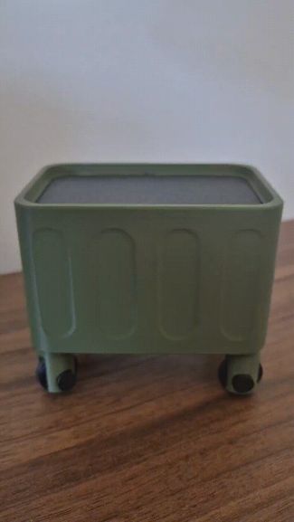 Desk Trash Can With Functioning Wheels