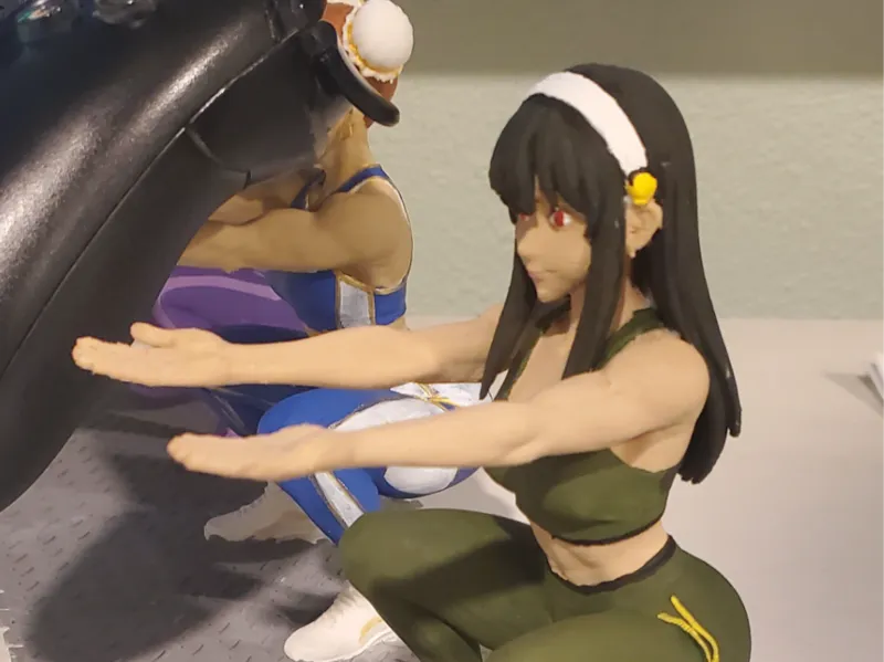 Yor Forger Squat Holder