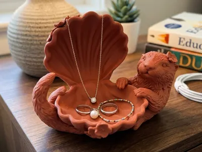 Cute Otter Seashell Jewelry Box & Trinket Dish