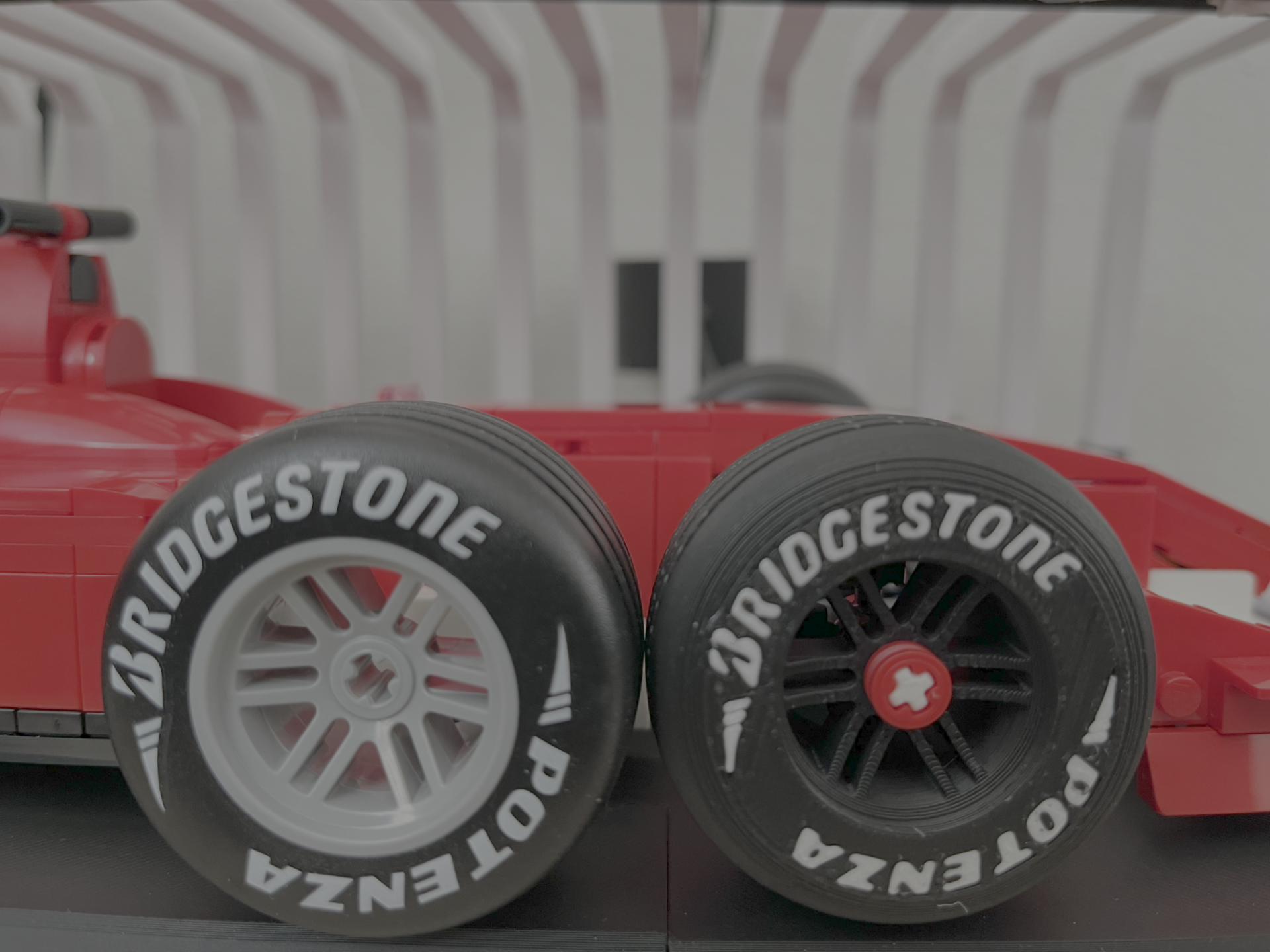 Tyres for Ferrari F2004 (Set 11375)