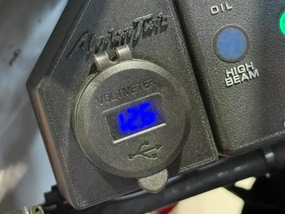 12V Outlet for Honda XRV 750 Africa Twin RD07