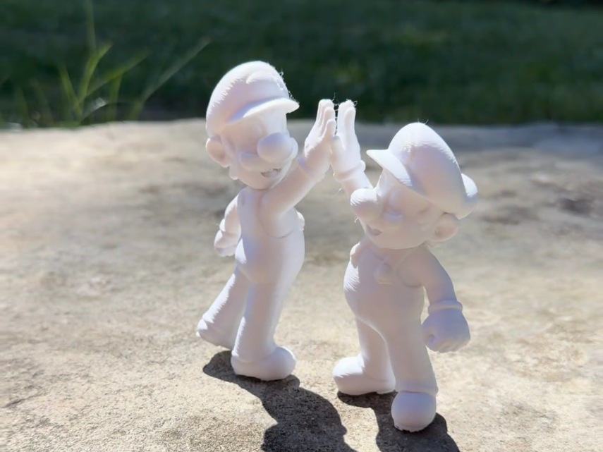 High Five Buddies (Mario and Luigi)