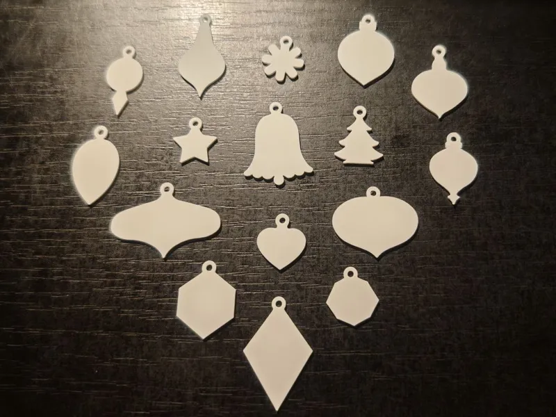 easy quick Christmas baubles V1