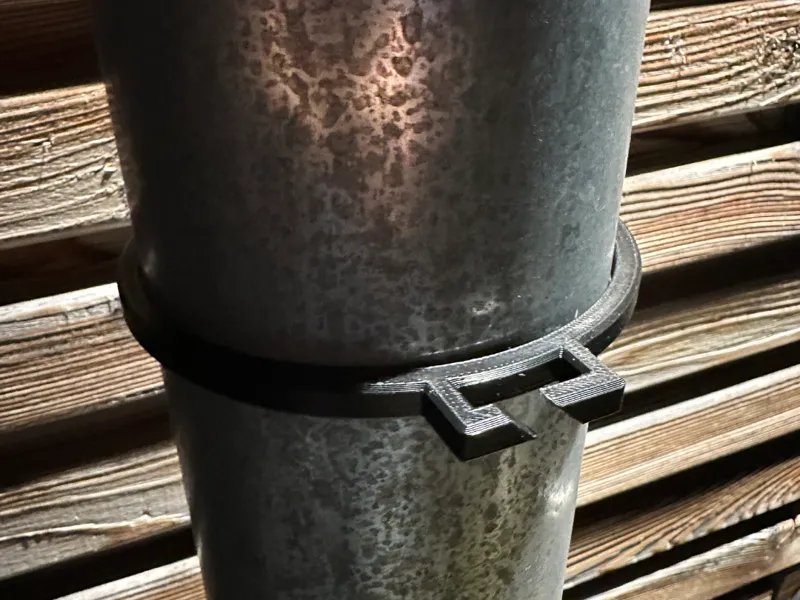 Downpipe (DN100) CAT-Cable holder clip