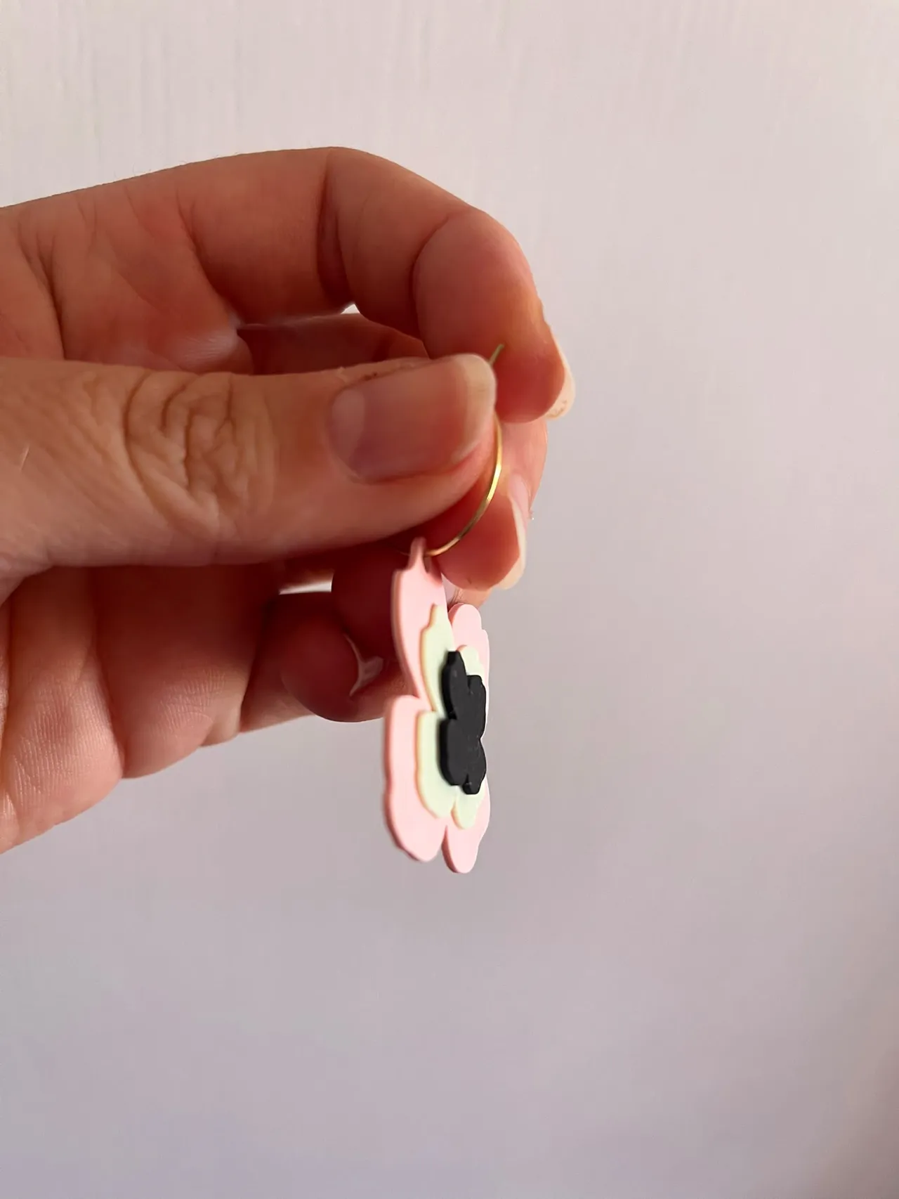 Pendientes flor tricolor view 4