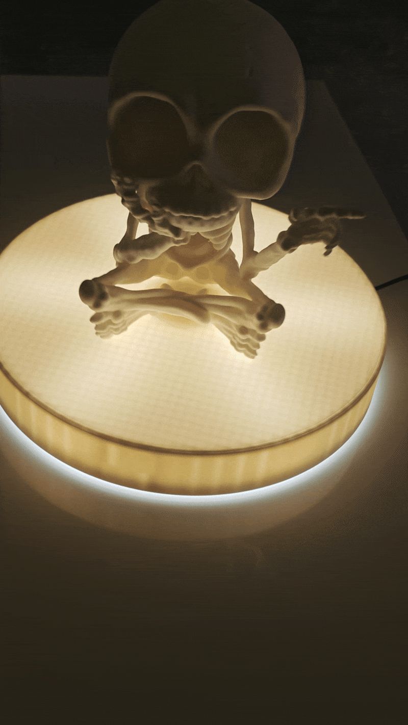 illuminated swivel table for 3D LED models