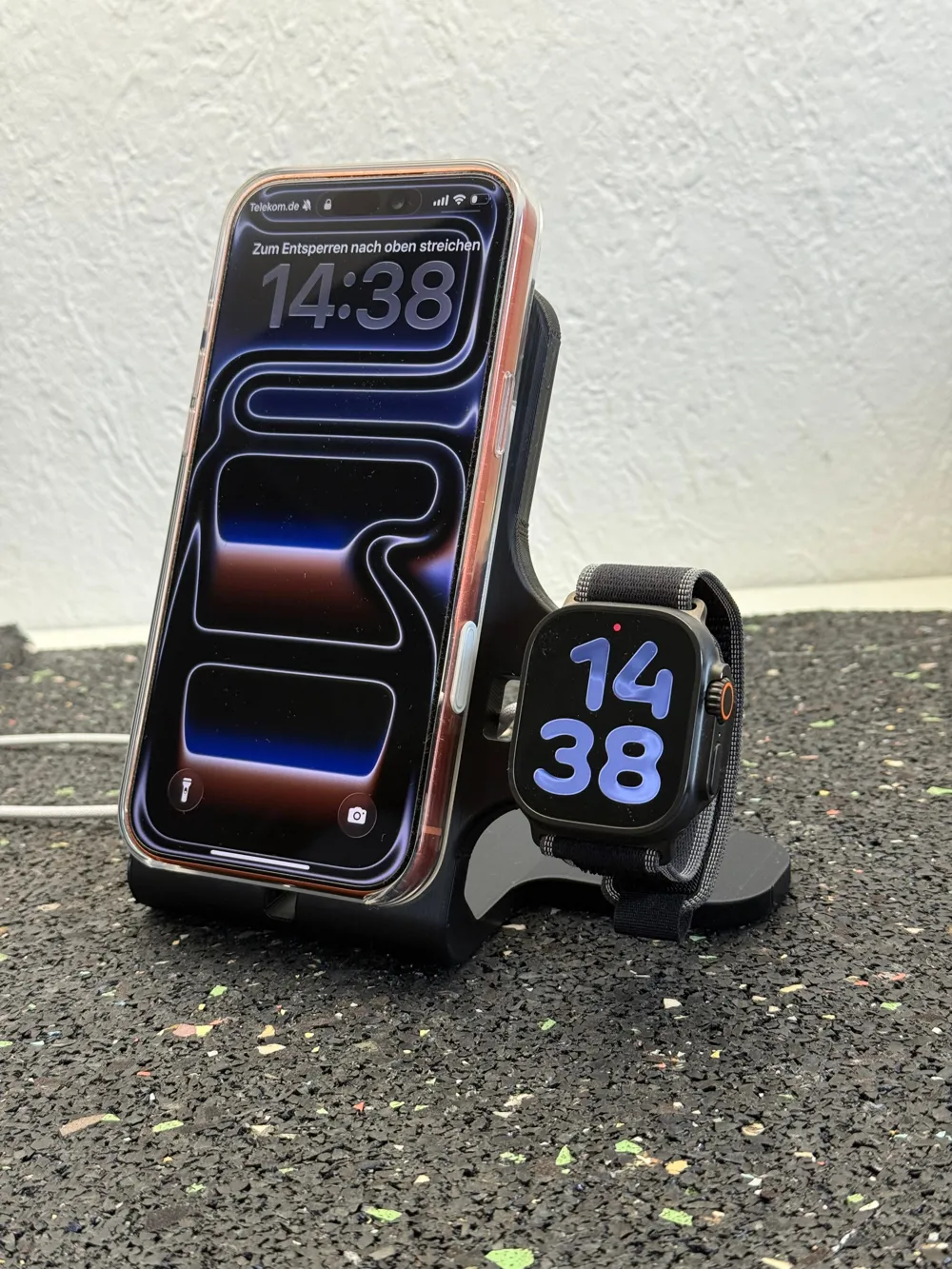 Dual stand MagSafe for IPhone and Apple Watch - Free 3D Print Model ...