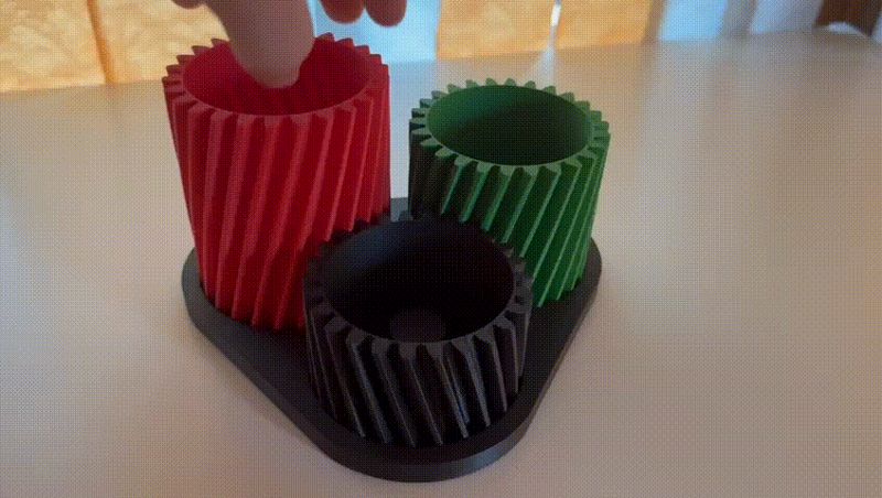Geared Desktop Organizer
