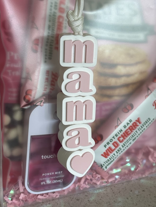Miniatura 1 do modelo 3D Mama Bag Charm