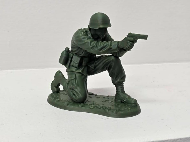 US Army Green Toy Soldier Aiming Gun Target sight 3D model
