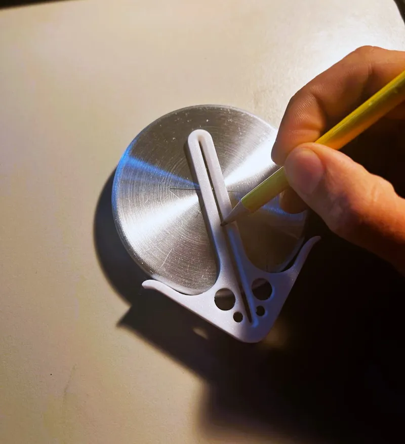 Circle Center Finder