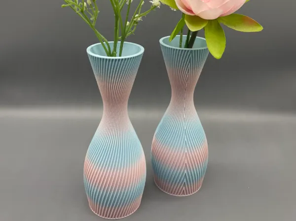 Vase à éprouvette pour fleur unique